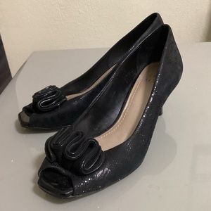 Alex Marie Flirty Peep Toe Suede Size 6M Heels 2inch